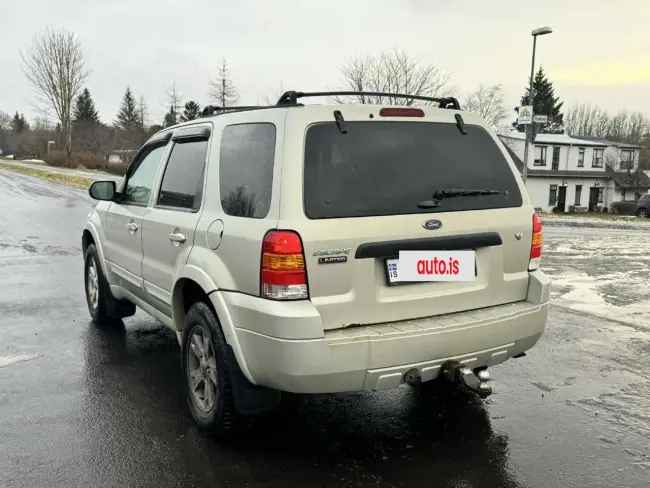 Ford Escape