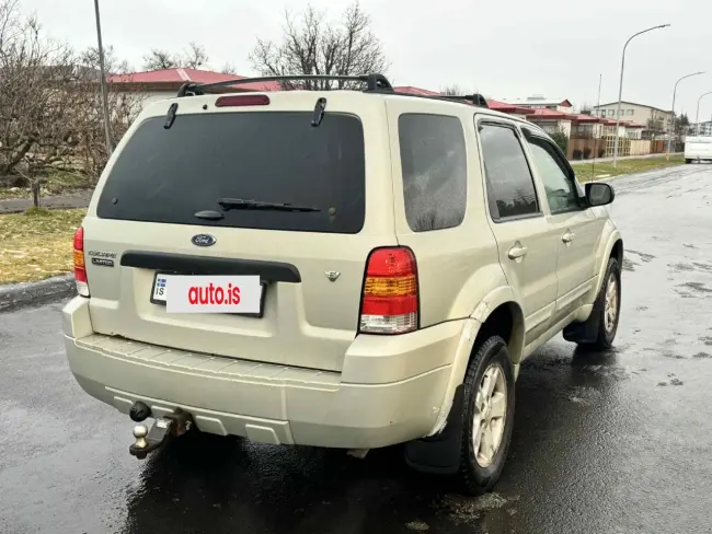 Ford Escape