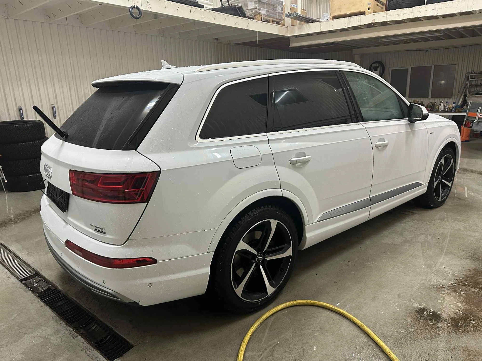 Audi Q7 e-tron