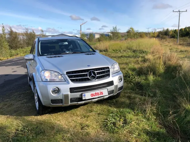 Mercedes Benz M