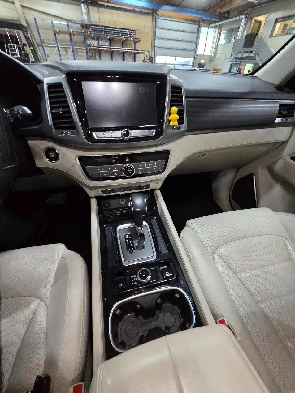 Ssangyong Rexton HLX