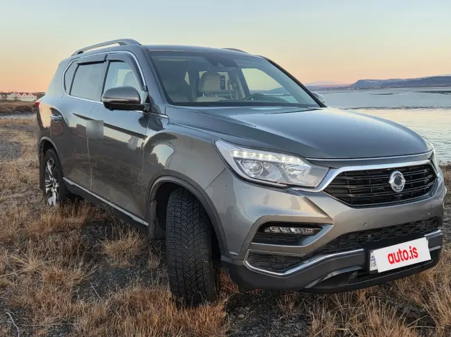 Ssangyong Rexton HLX