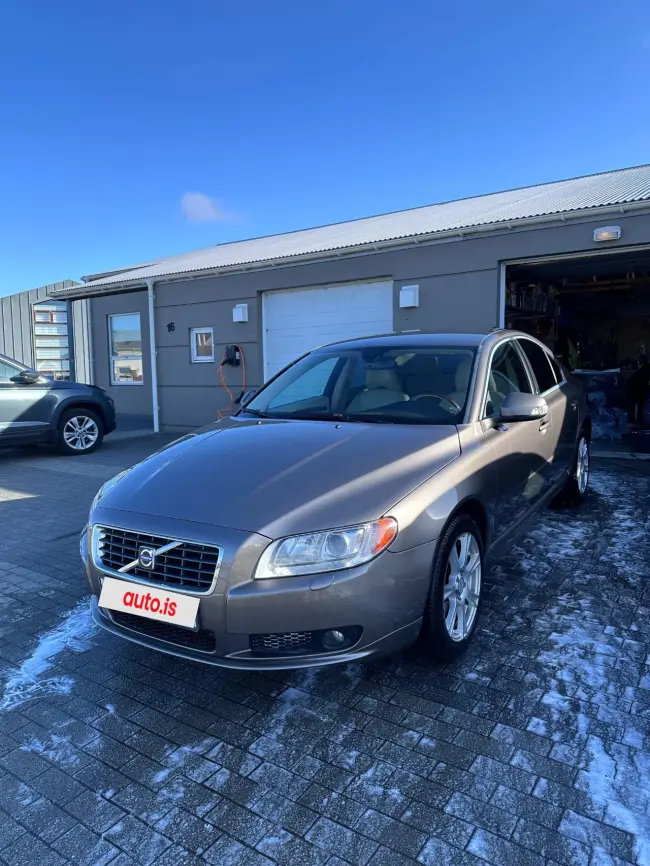 Volvo S80