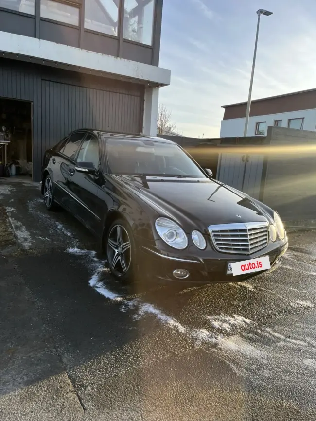 Mercedes Benz E