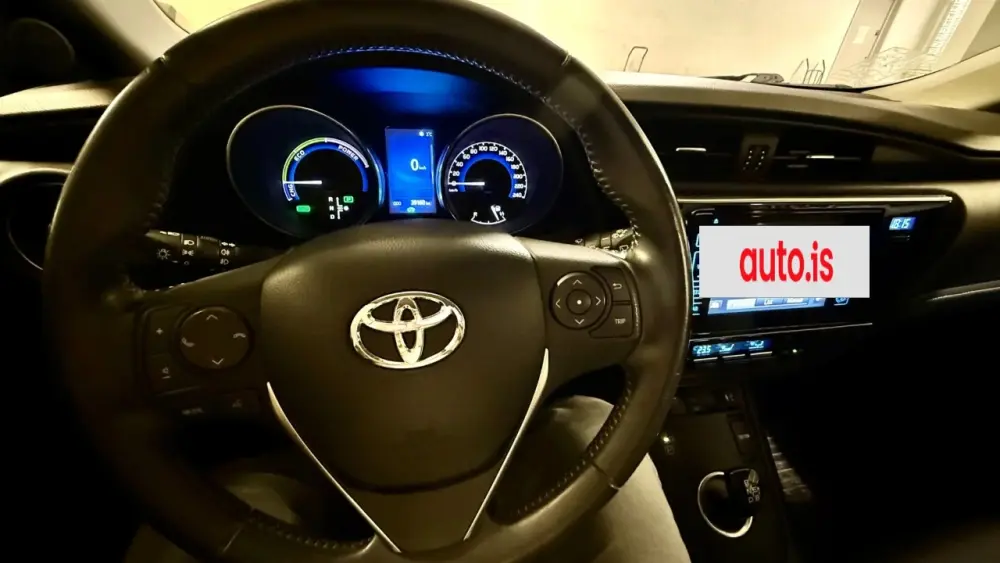 Toyota Auris Hybrid