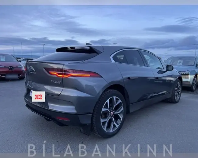 Jaguar I-pace EV400 SE