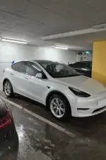 Tesla Model Y Longa Range AWD