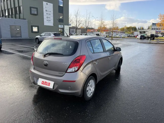 Hyundai I20