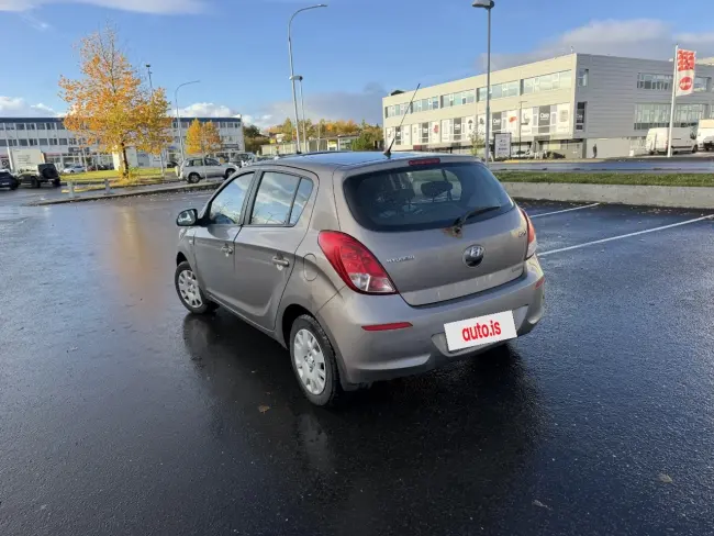 Hyundai I20
