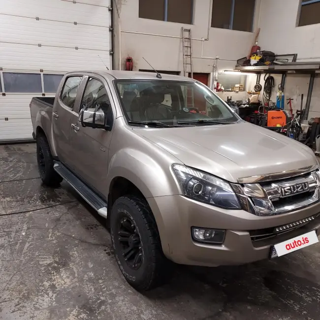 Isuzu D-max