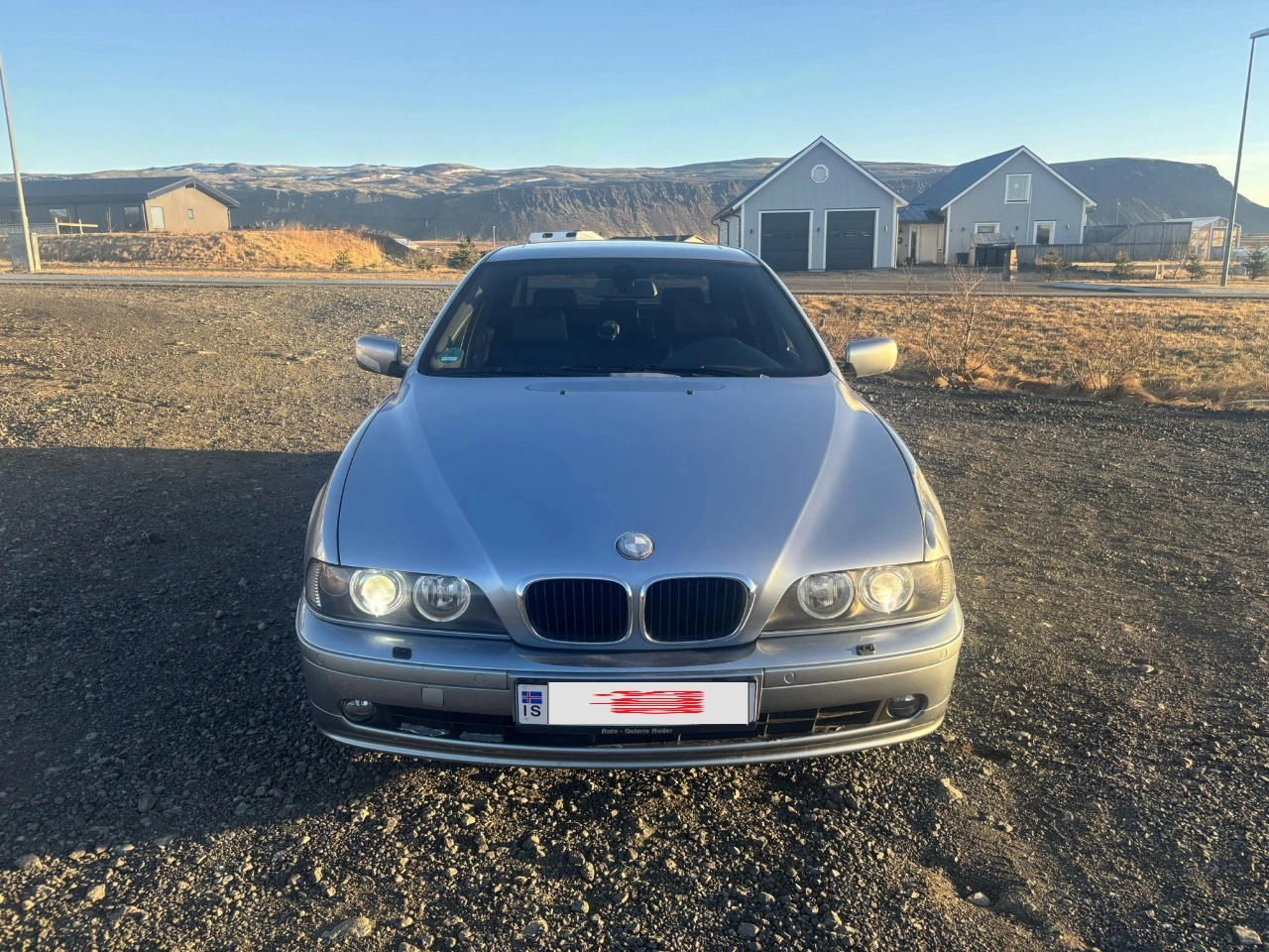 BMW 520I