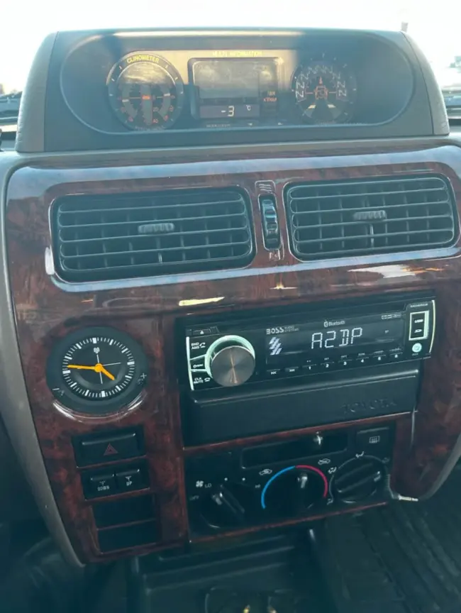 Toyota Land cruiser 90