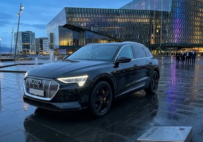 Audi E-tron 50
