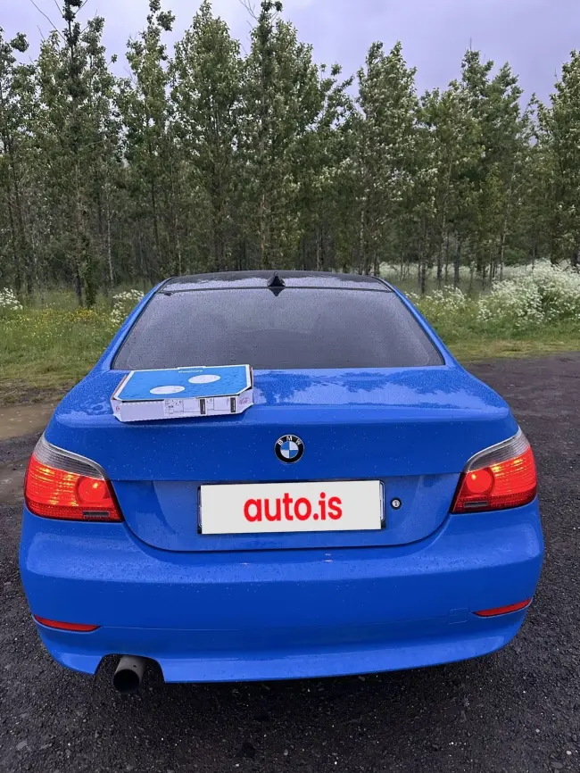 BMW 530i