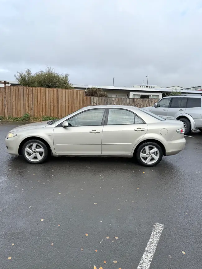 Mazda 6