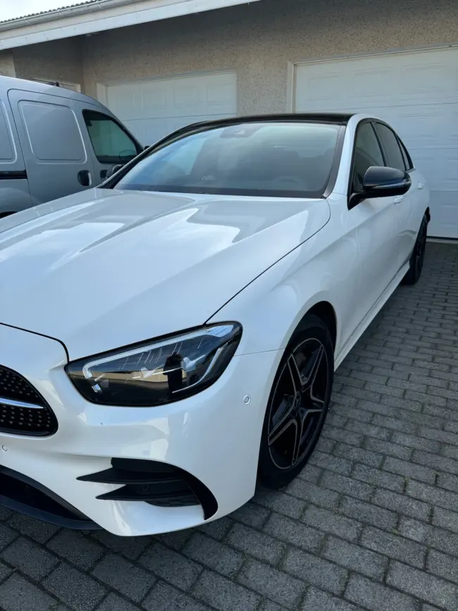 Mercedes-Benz E 300 e