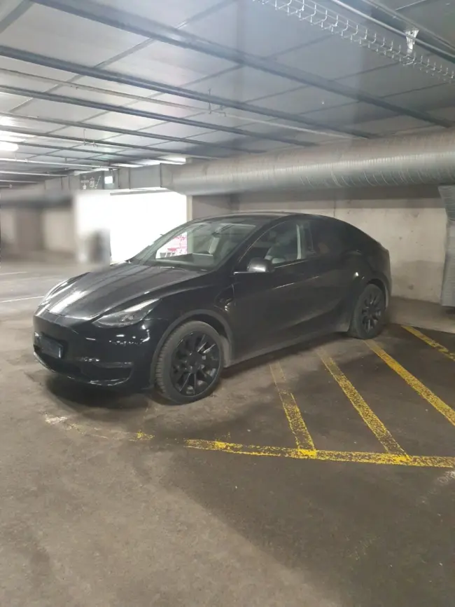 Tesla Model Y Long Range