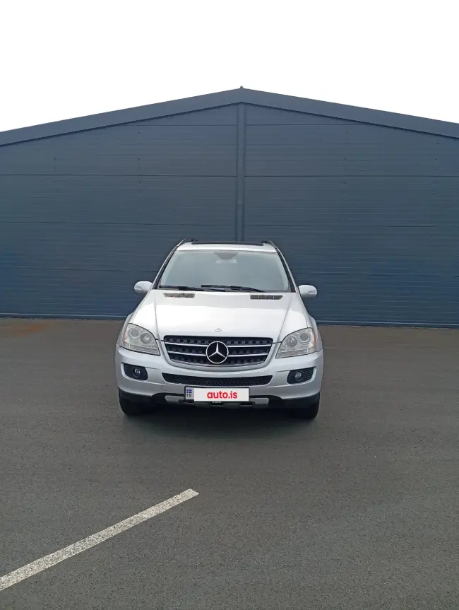 Mercedes-benz M