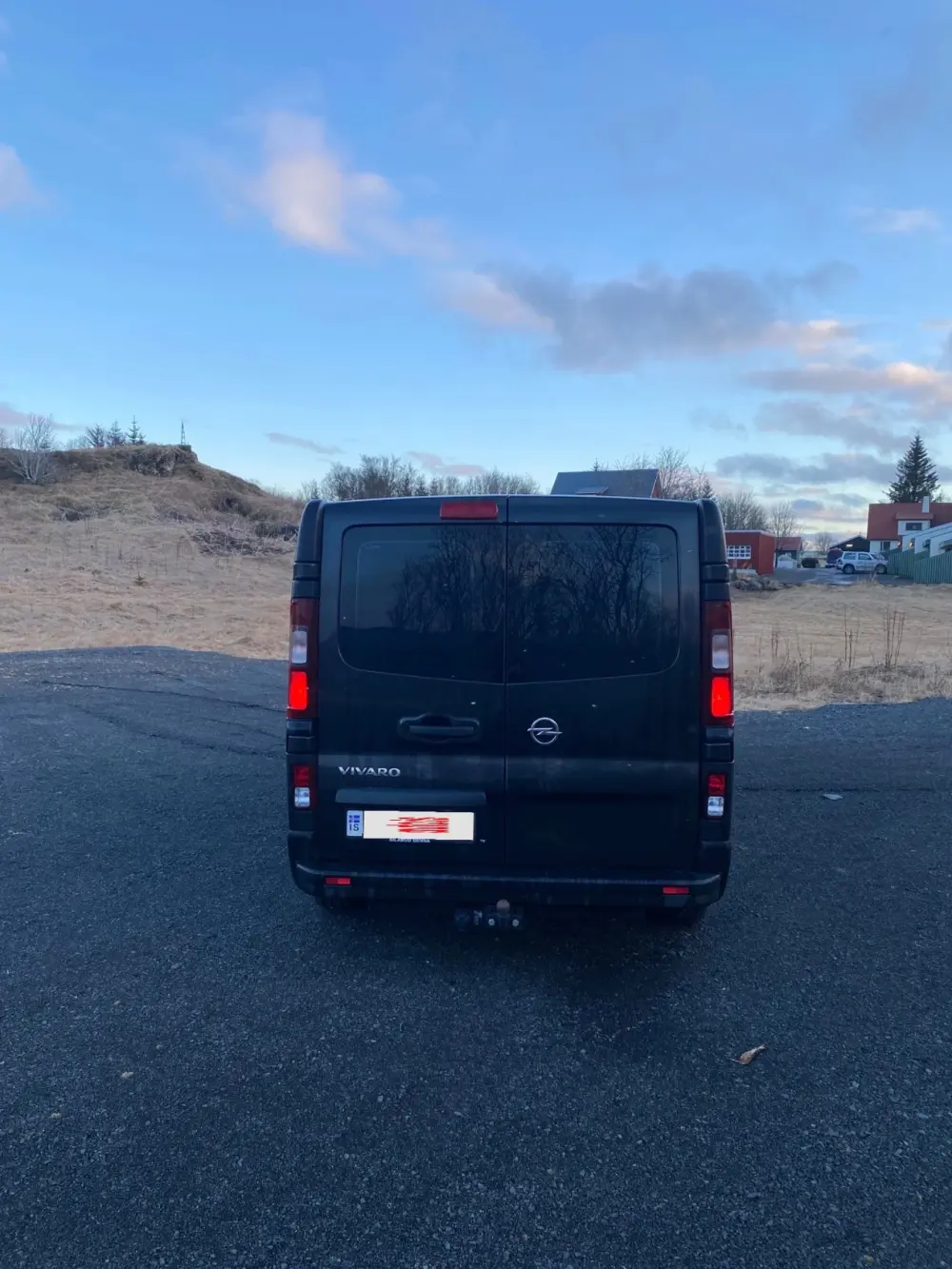 Opel Vivaro-b