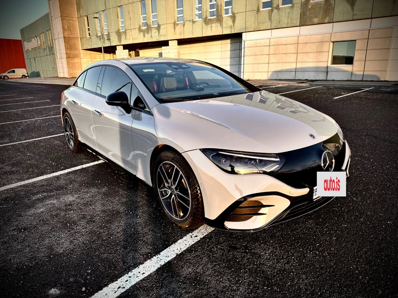 Mercedes-Benz EQE 350