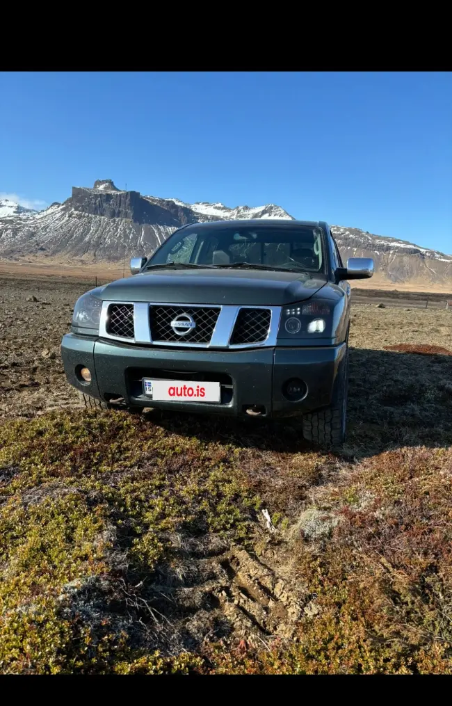 Nissan Titan