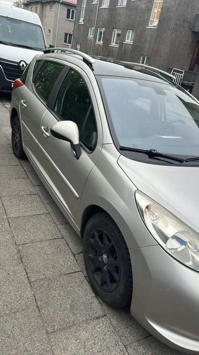 Peugeot 207
