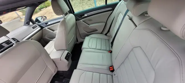 VW E-GOLF PREMIUM