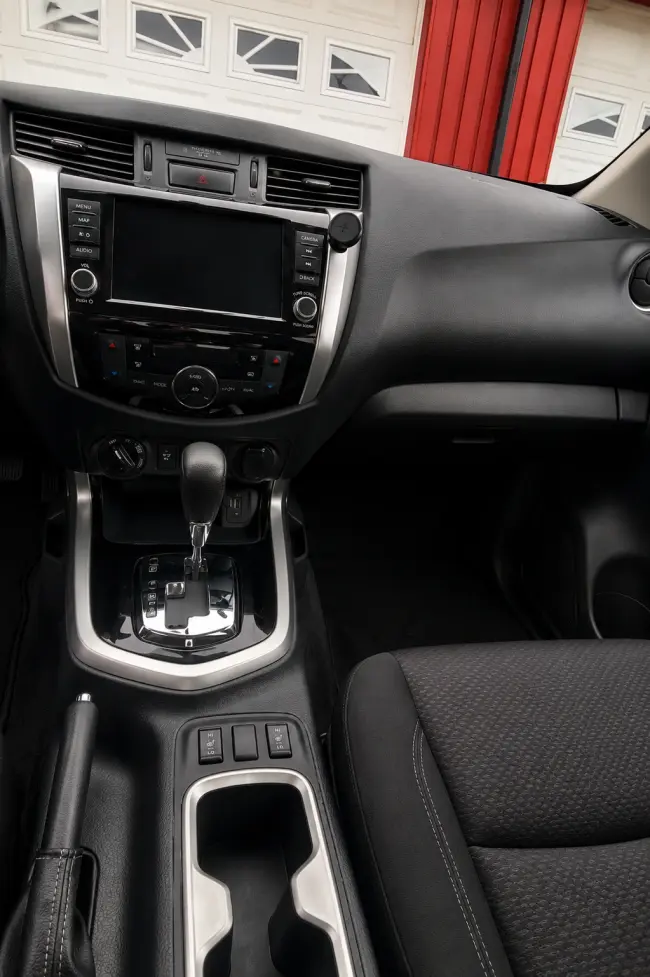 Nissan Np300 navara