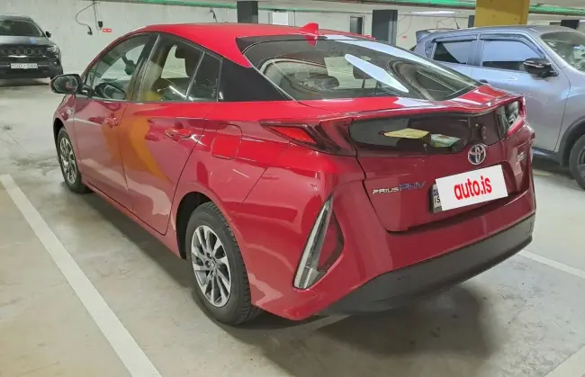 Toyota Prius phv