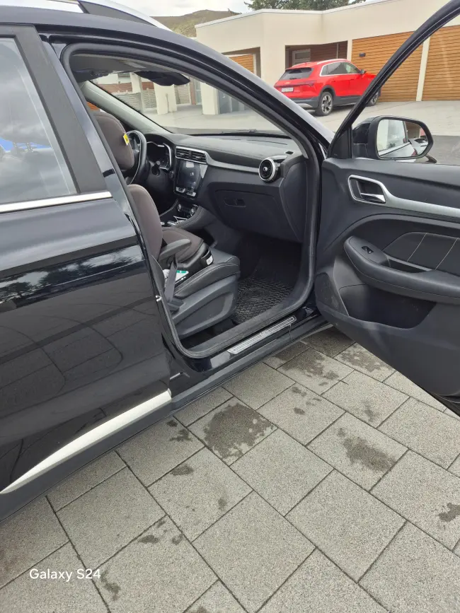 MG ZS EV