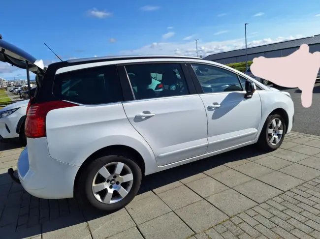 Peugeot 5008