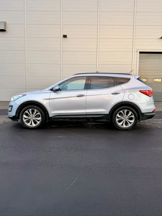 Hyundai Santa Fe - Premium 7 manna