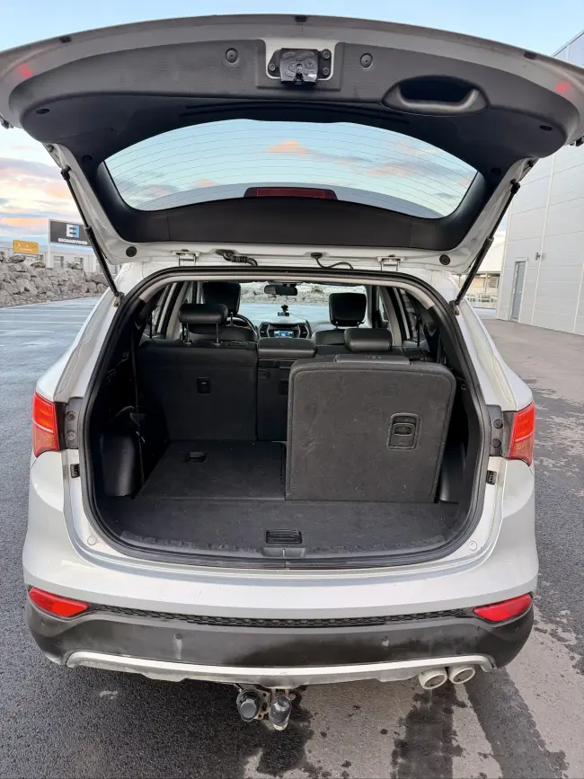 Hyundai Santa Fe - Premium 7 manna