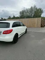 Mercedes-Benz B220