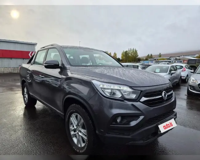 Ssangyong Rexton Pallbíll