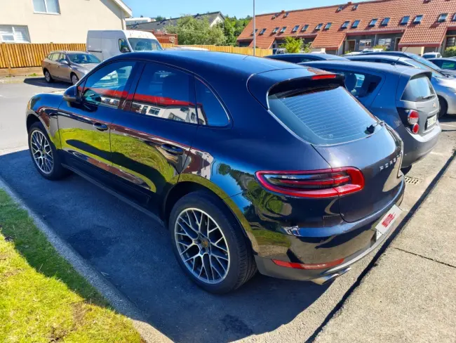 Porsche Macan S