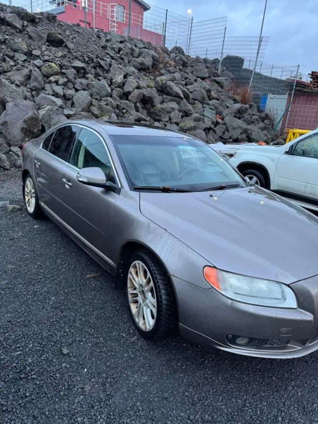 Volvo S80