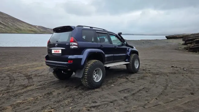 Toyota Land Cruiser 120