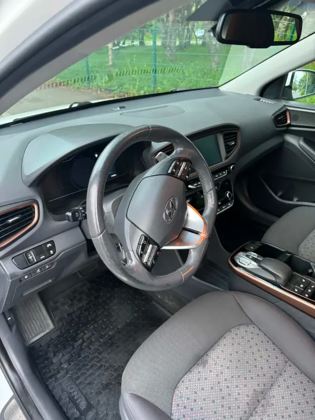 Hyundai Ioniq