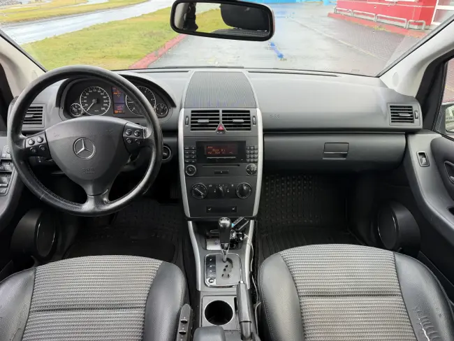 Mercedes benz A
